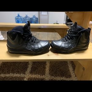 Nike foamposite boots (Bakin’ Posites)